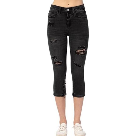 NWT Judy Blue Destroyed‎ Skinny Fit Denim Capris in Black Women's Size 18W - Picture 1 of 9